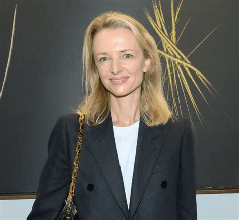 delphine arnault net worth 2023.